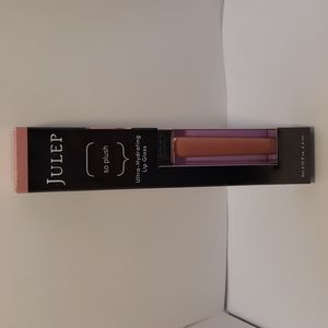 *NOT FOR SALE*                                     NIB Julep Lip Gloss (6)